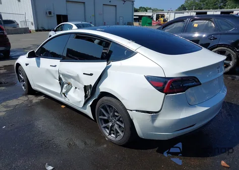 2023 Tesla Model 3 Rear-Wheel Drive из США, поврежденный, VIN 5YJ3E1EA0PF476668